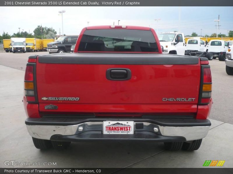 Victory Red / Graphite 2001 Chevrolet Silverado 3500 LS Extended Cab Dually