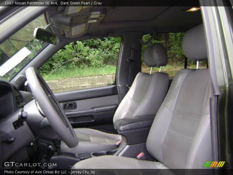 Dark Green Pearl / Gray 1997 Nissan Pathfinder SE 4x4