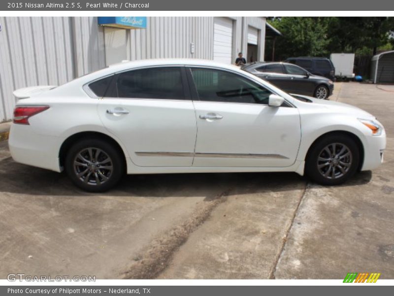 Pearl White / Charcoal 2015 Nissan Altima 2.5 S