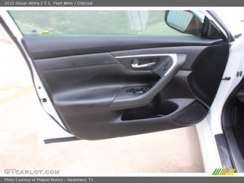 Pearl White / Charcoal 2015 Nissan Altima 2.5 S