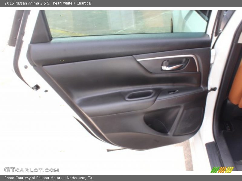 Pearl White / Charcoal 2015 Nissan Altima 2.5 S