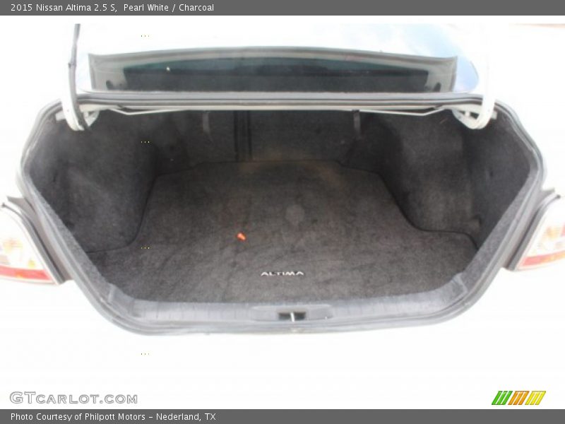 Pearl White / Charcoal 2015 Nissan Altima 2.5 S