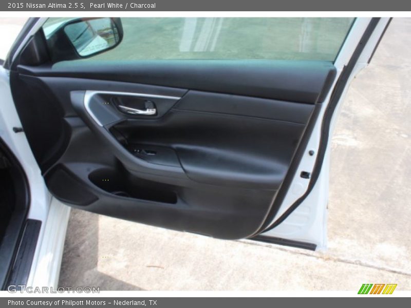 Pearl White / Charcoal 2015 Nissan Altima 2.5 S