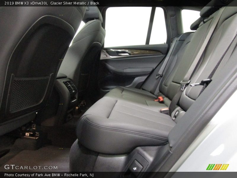 Glacier Silver Metallic / Black 2019 BMW X3 xDrive30i