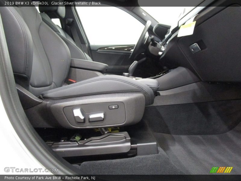 Glacier Silver Metallic / Black 2019 BMW X3 xDrive30i