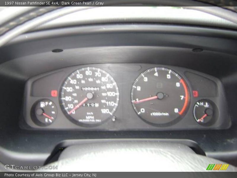 Dark Green Pearl / Gray 1997 Nissan Pathfinder SE 4x4