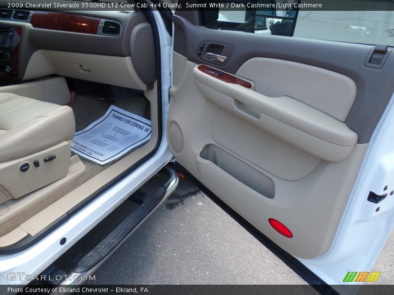 Summit White / Dark Cashmere/Light Cashmere 2009 Chevrolet Silverado 3500HD LTZ Crew Cab 4x4 Dually