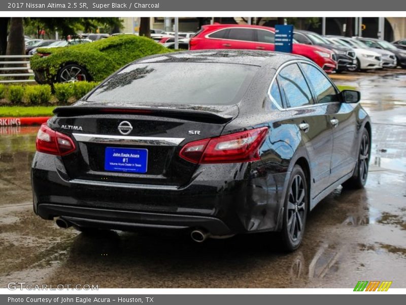 Super Black / Charcoal 2017 Nissan Altima 2.5 SR