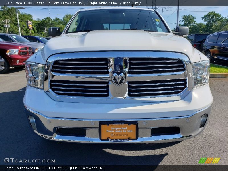 Bright White / Black/Diesel Gray 2019 Ram 1500 Classic Big Horn Crew Cab 4x4