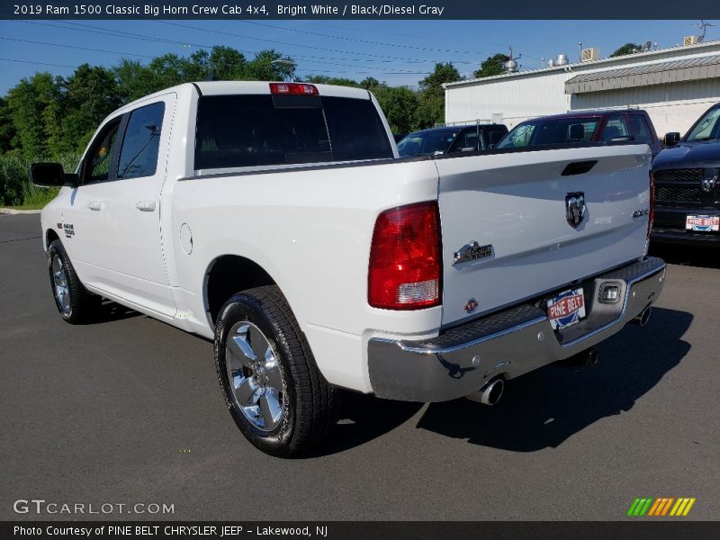 Bright White / Black/Diesel Gray 2019 Ram 1500 Classic Big Horn Crew Cab 4x4