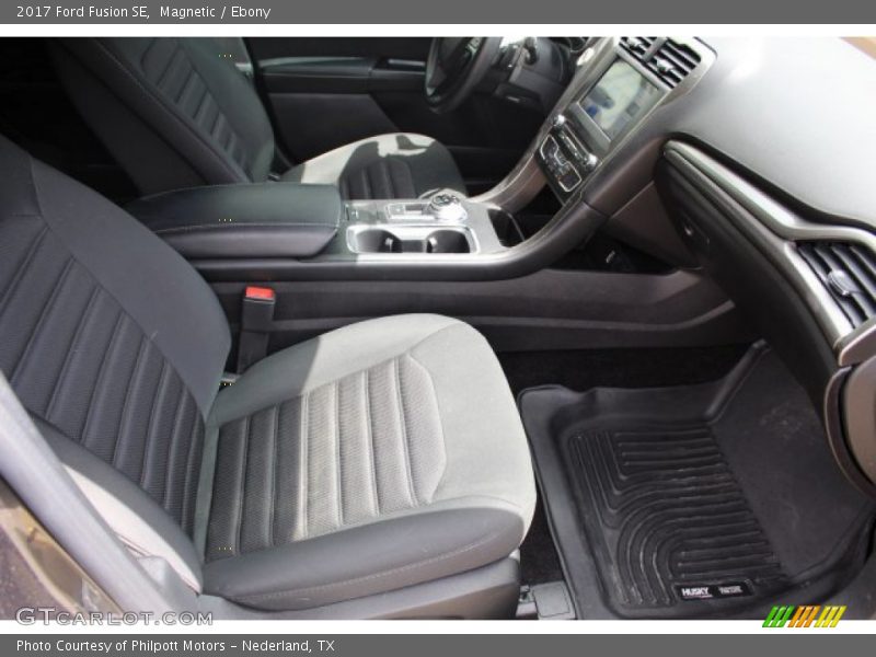 Magnetic / Ebony 2017 Ford Fusion SE