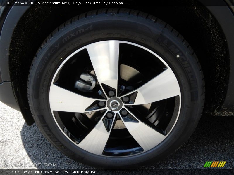 Onyx Black Metallic / Charcoal 2020 Volvo XC40 T5 Momentum AWD