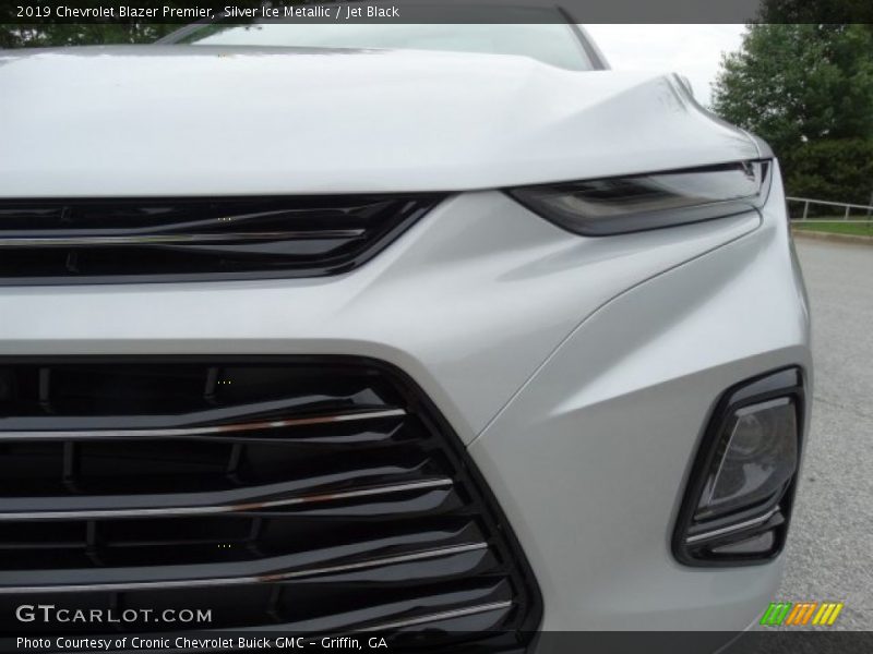 Silver Ice Metallic / Jet Black 2019 Chevrolet Blazer Premier