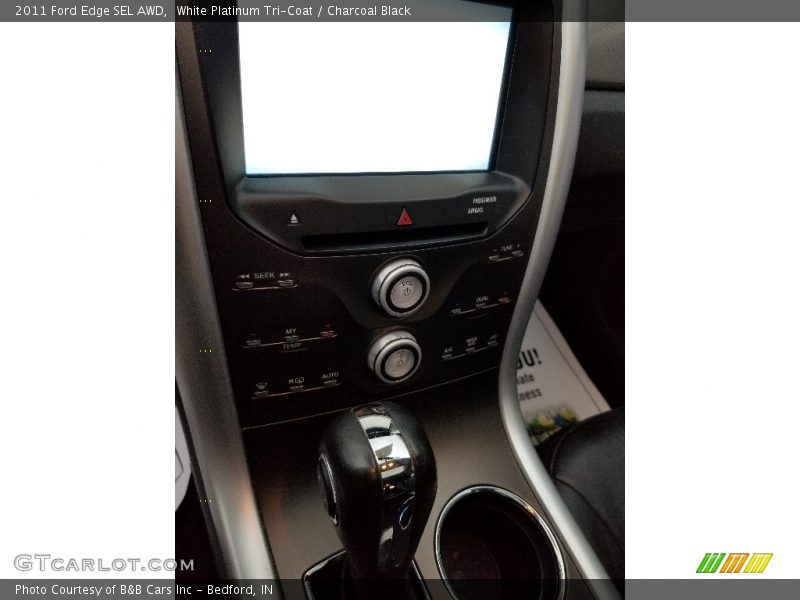 White Platinum Tri-Coat / Charcoal Black 2011 Ford Edge SEL AWD