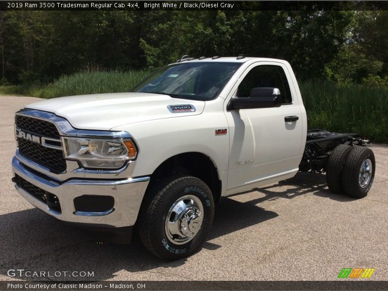 Bright White / Black/Diesel Gray 2019 Ram 3500 Tradesman Regular Cab 4x4