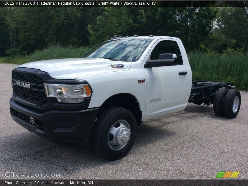 Bright White / Black/Diesel Gray 2019 Ram 3500 Tradesman Regular Cab Chassis
