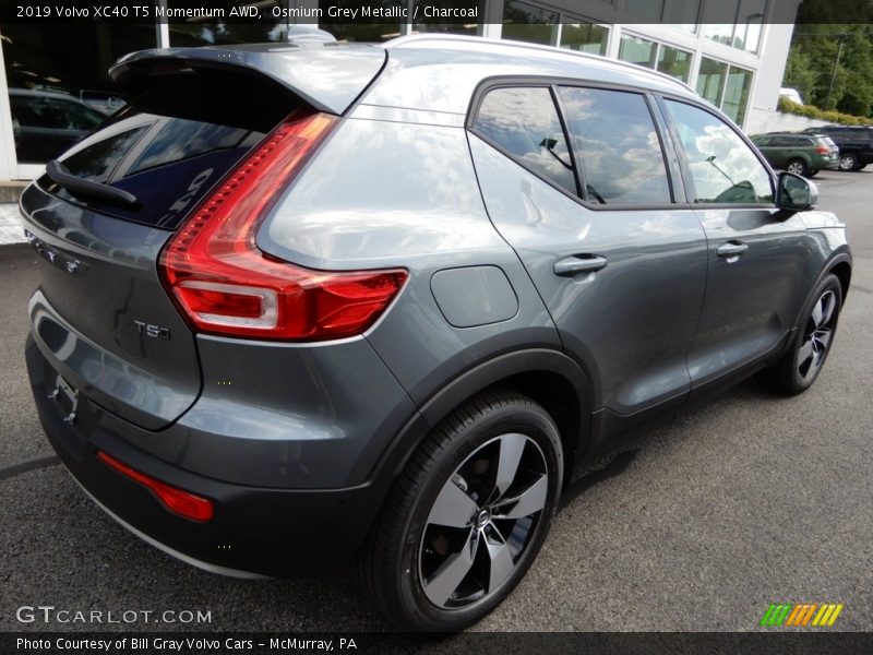 Osmium Grey Metallic / Charcoal 2019 Volvo XC40 T5 Momentum AWD