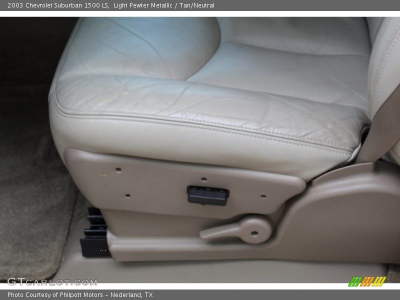 Light Pewter Metallic / Tan/Neutral 2003 Chevrolet Suburban 1500 LS