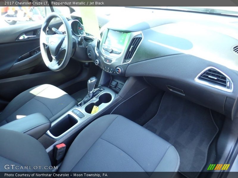 Pepperdust Metallic / Jet Black 2017 Chevrolet Cruze LT