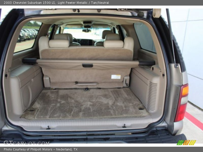 Light Pewter Metallic / Tan/Neutral 2003 Chevrolet Suburban 1500 LS