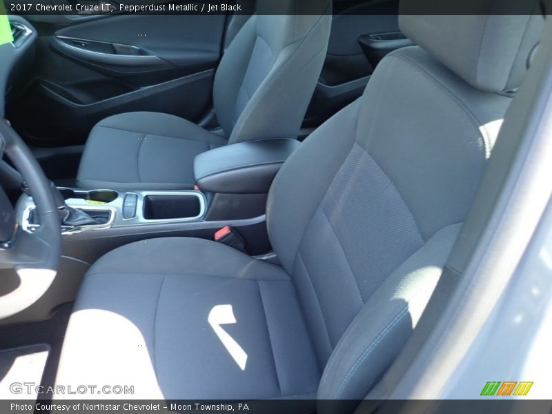 Pepperdust Metallic / Jet Black 2017 Chevrolet Cruze LT