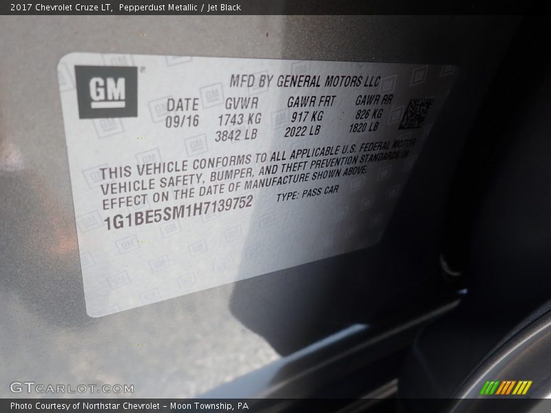 Pepperdust Metallic / Jet Black 2017 Chevrolet Cruze LT