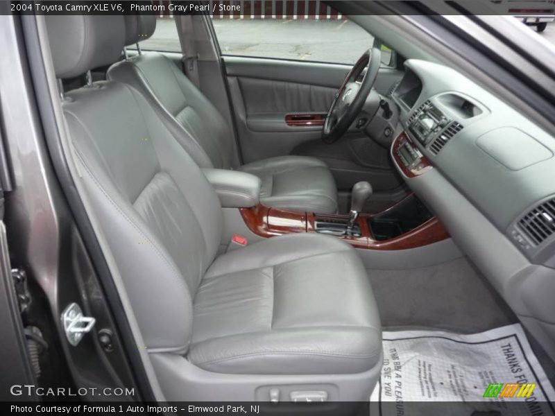 Phantom Gray Pearl / Stone 2004 Toyota Camry XLE V6