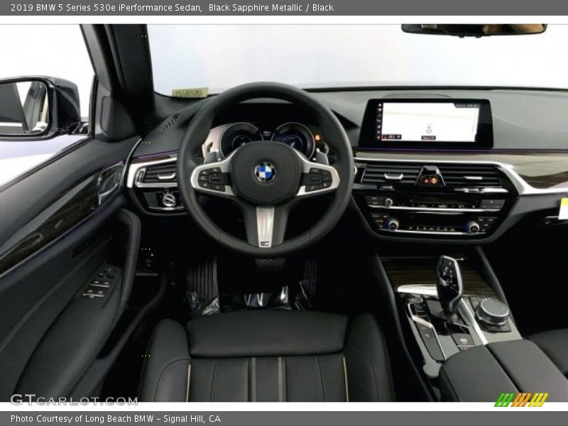 Black Sapphire Metallic / Black 2019 BMW 5 Series 530e iPerformance Sedan