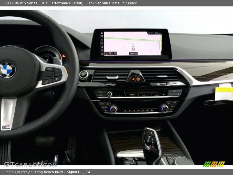 Black Sapphire Metallic / Black 2019 BMW 5 Series 530e iPerformance Sedan