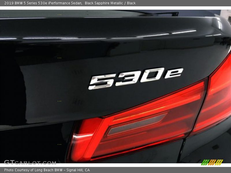 Black Sapphire Metallic / Black 2019 BMW 5 Series 530e iPerformance Sedan