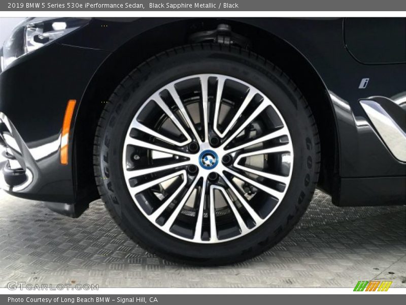 Black Sapphire Metallic / Black 2019 BMW 5 Series 530e iPerformance Sedan