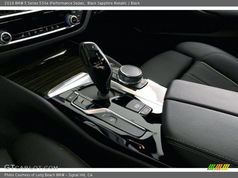 Black Sapphire Metallic / Black 2019 BMW 5 Series 530e iPerformance Sedan