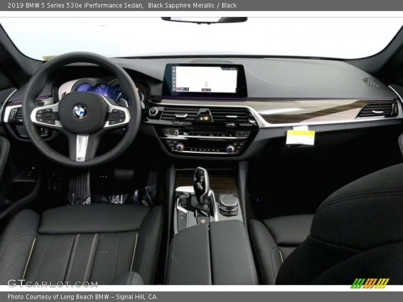 Black Sapphire Metallic / Black 2019 BMW 5 Series 530e iPerformance Sedan