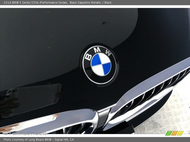 Black Sapphire Metallic / Black 2019 BMW 5 Series 530e iPerformance Sedan