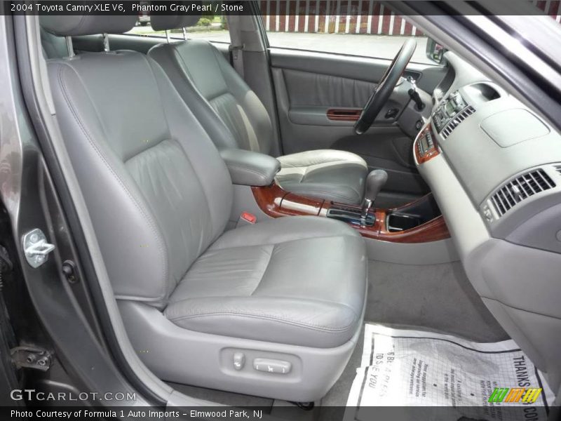 Phantom Gray Pearl / Stone 2004 Toyota Camry XLE V6