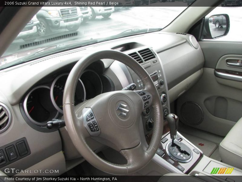 Shining Red Pearl / Beige 2006 Suzuki Grand Vitara Luxury 4x4