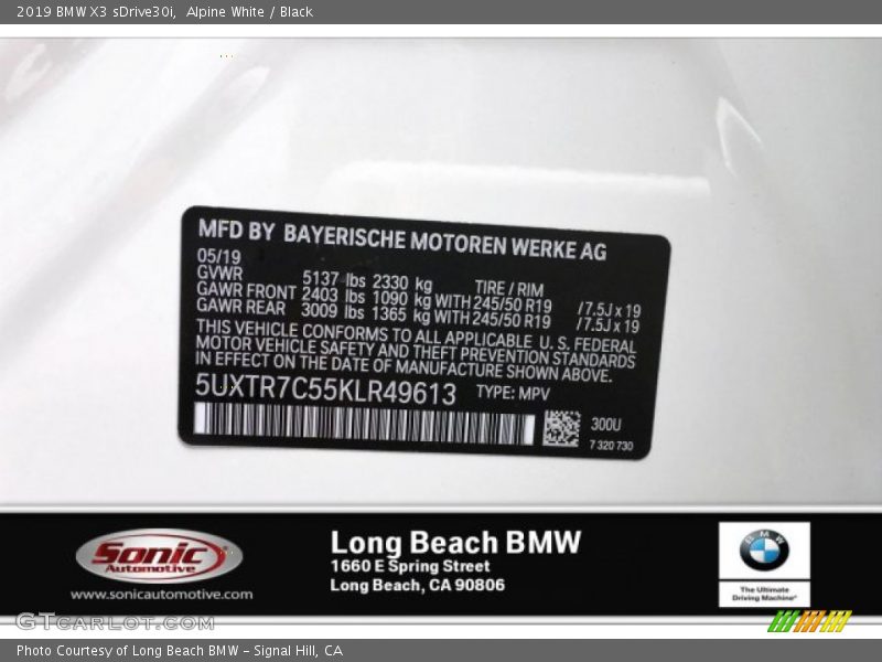 Alpine White / Black 2019 BMW X3 sDrive30i