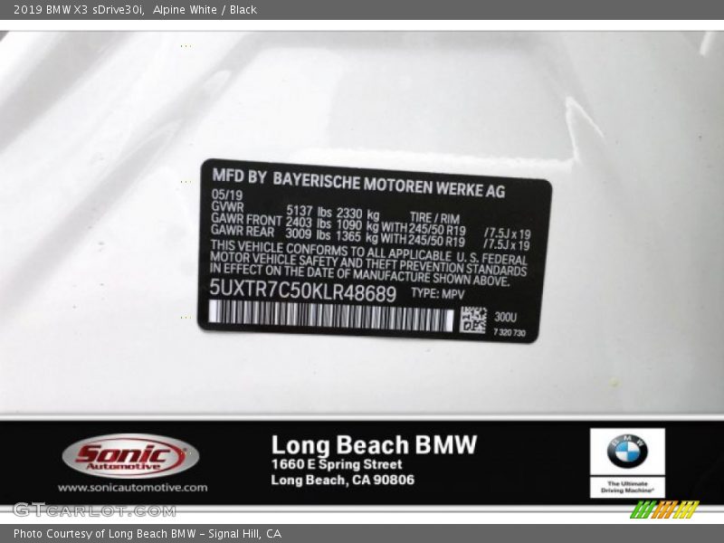Alpine White / Black 2019 BMW X3 sDrive30i