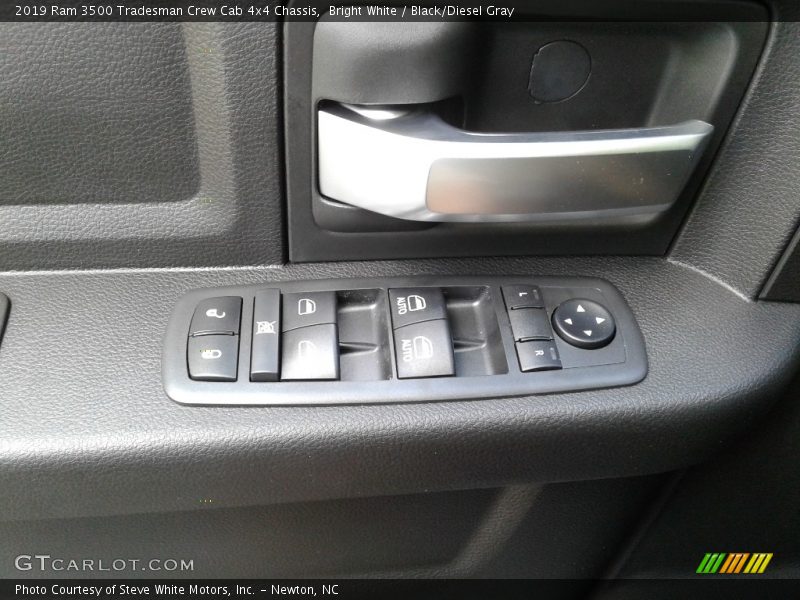 Bright White / Black/Diesel Gray 2019 Ram 3500 Tradesman Crew Cab 4x4 Chassis
