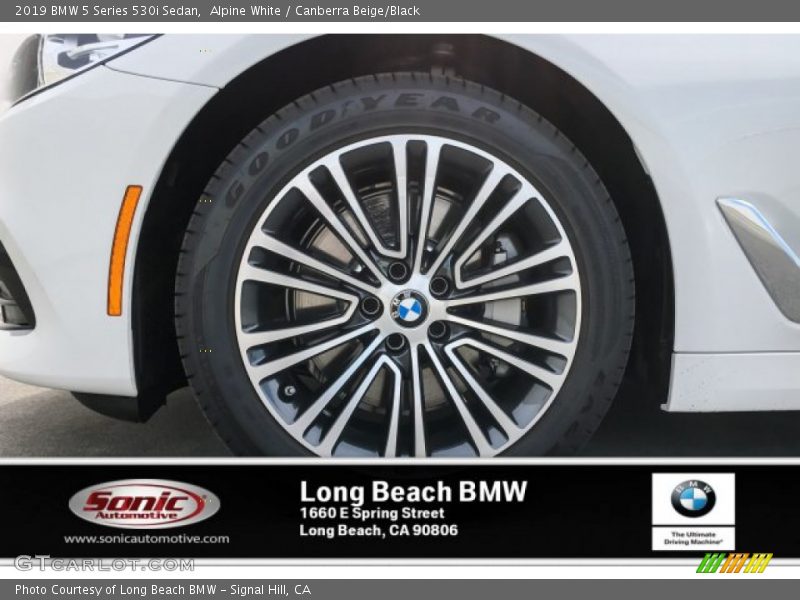 Alpine White / Canberra Beige/Black 2019 BMW 5 Series 530i Sedan