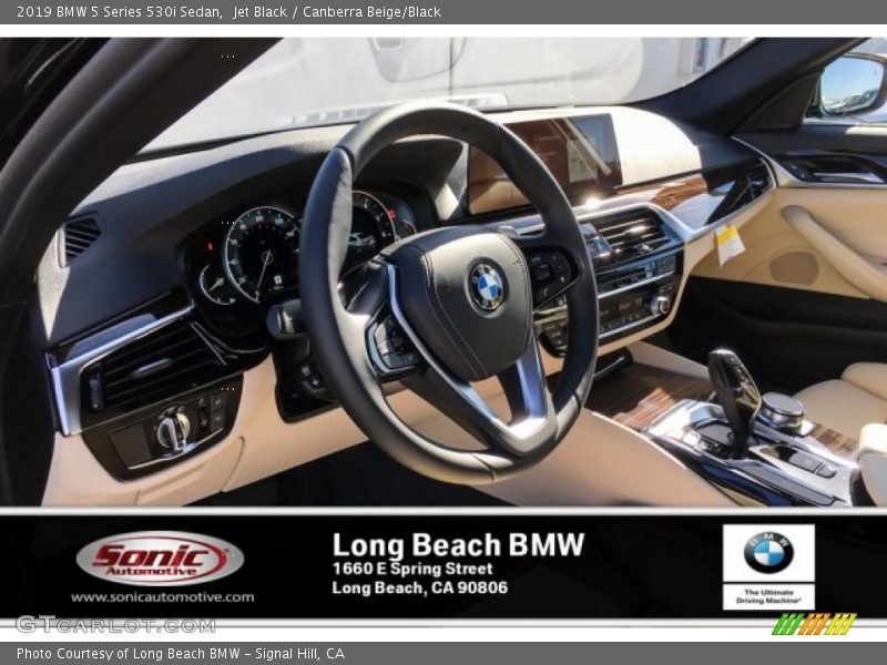 Jet Black / Canberra Beige/Black 2019 BMW 5 Series 530i Sedan