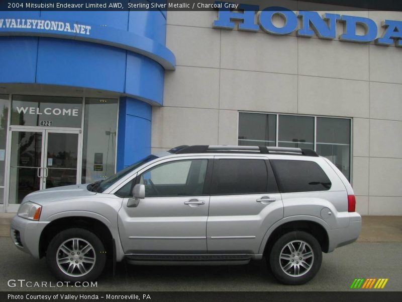 Sterling Silver Metallic / Charcoal Gray 2004 Mitsubishi Endeavor Limited AWD