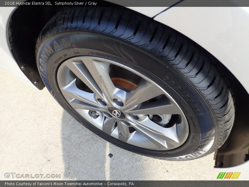 Symphony Silver / Gray 2018 Hyundai Elantra SEL