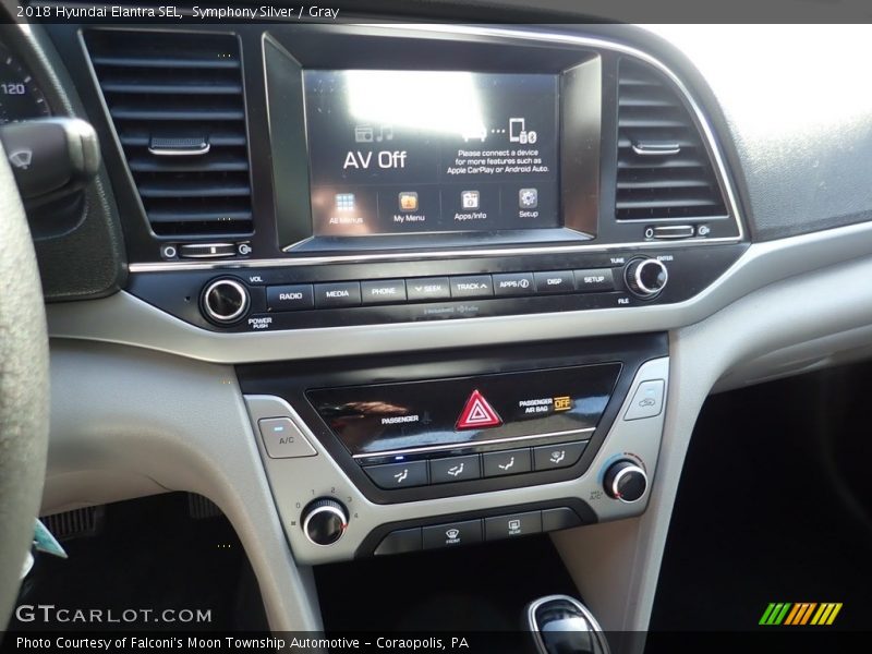 Symphony Silver / Gray 2018 Hyundai Elantra SEL