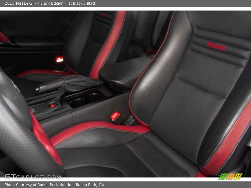 Jet Black / Black 2015 Nissan GT-R Black Edition