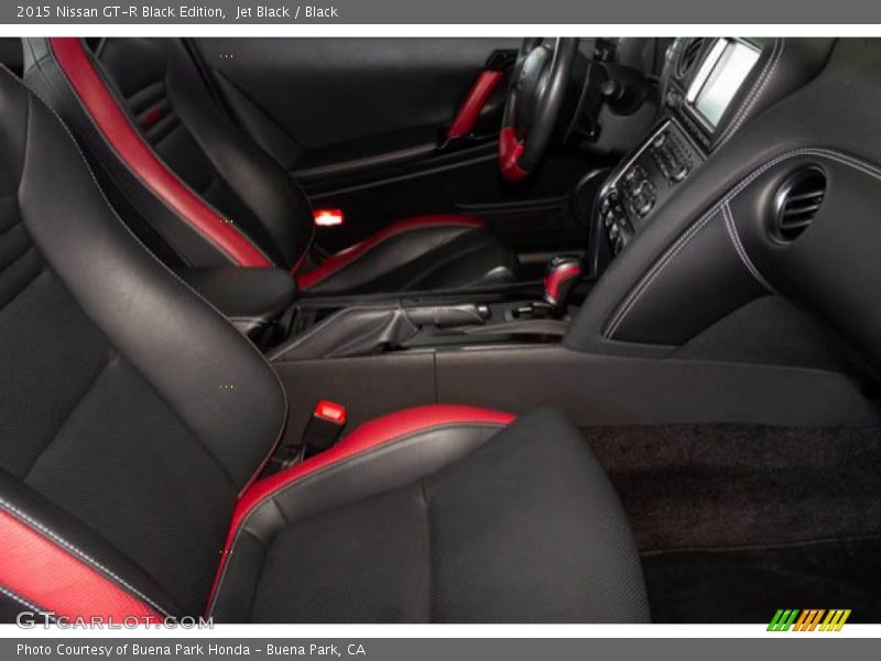 Front Seat of 2015 GT-R Black Edition
