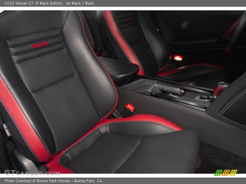 Front Seat of 2015 GT-R Black Edition