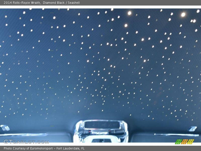 Diamond Black / Seashell 2014 Rolls-Royce Wraith
