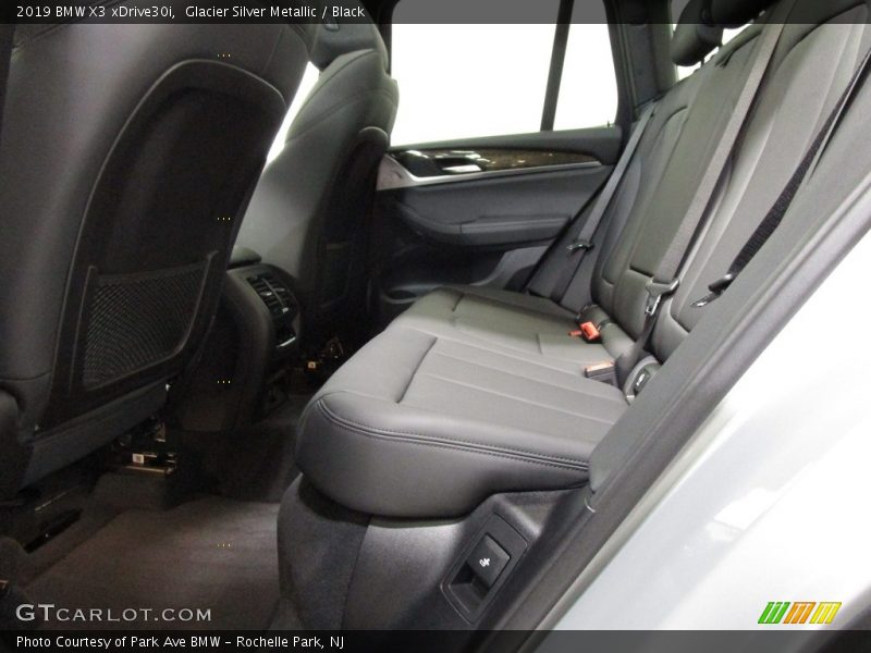 Glacier Silver Metallic / Black 2019 BMW X3 xDrive30i