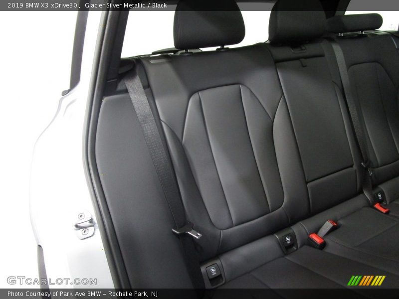 Glacier Silver Metallic / Black 2019 BMW X3 xDrive30i